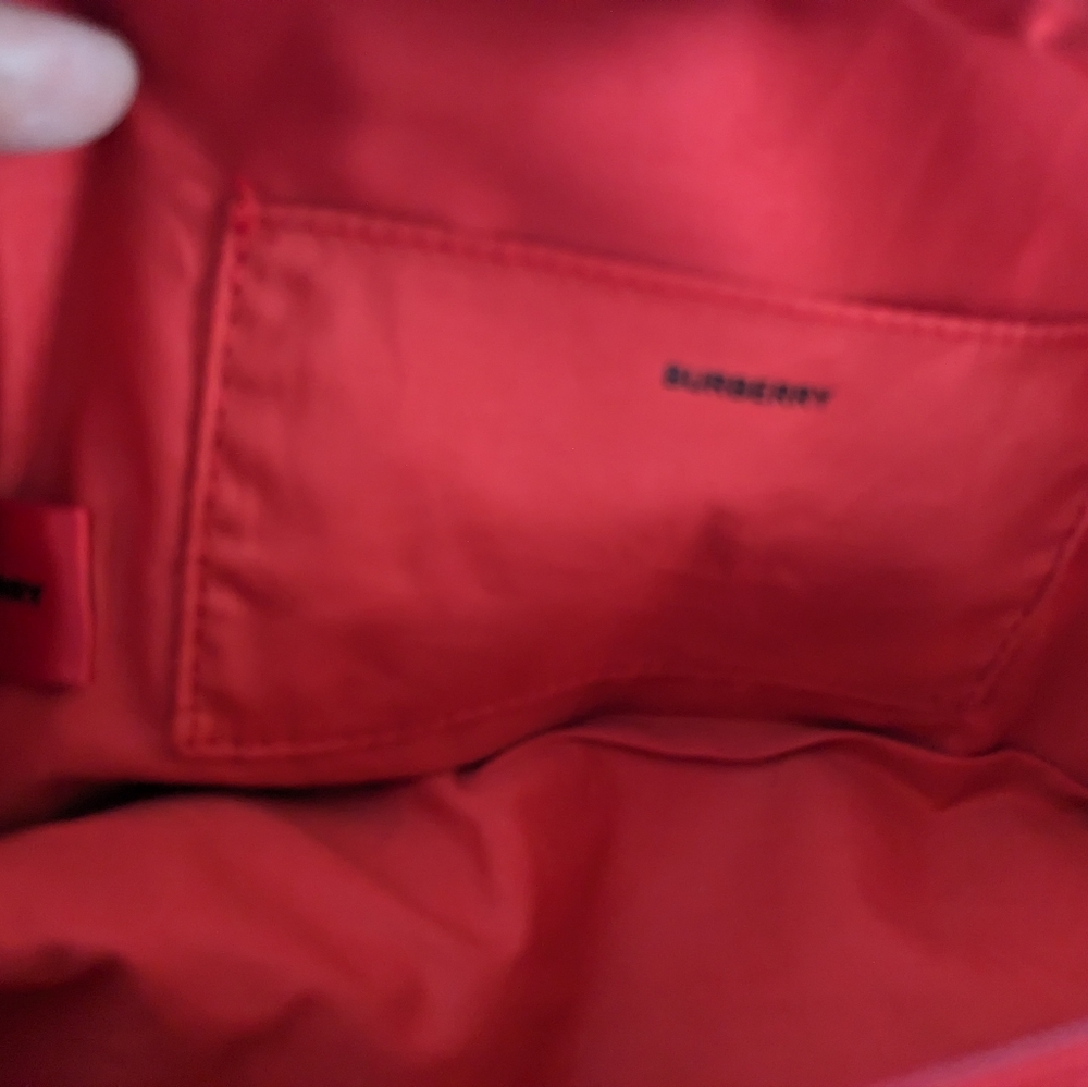 Burberry - Picture 10 of 11